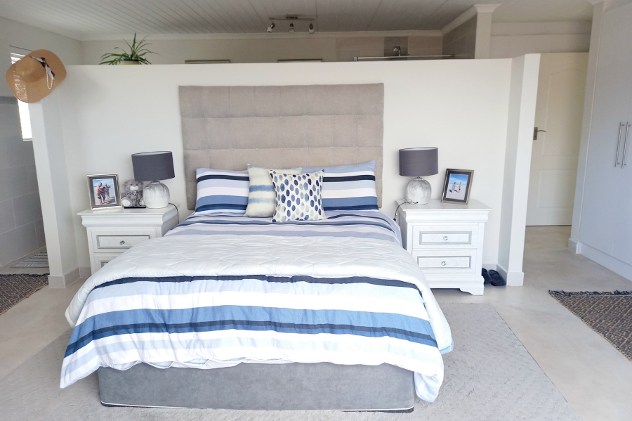 3 Bedroom Property for Sale in Bluewater Bay Western Cape
